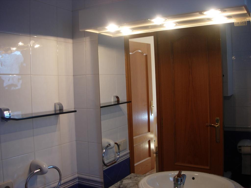 Apartaments El Ribal Valencia D'Aneu 客房 照片