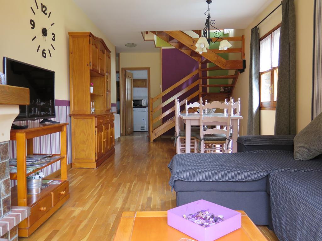 Apartaments El Ribal Valencia D'Aneu 外观 照片